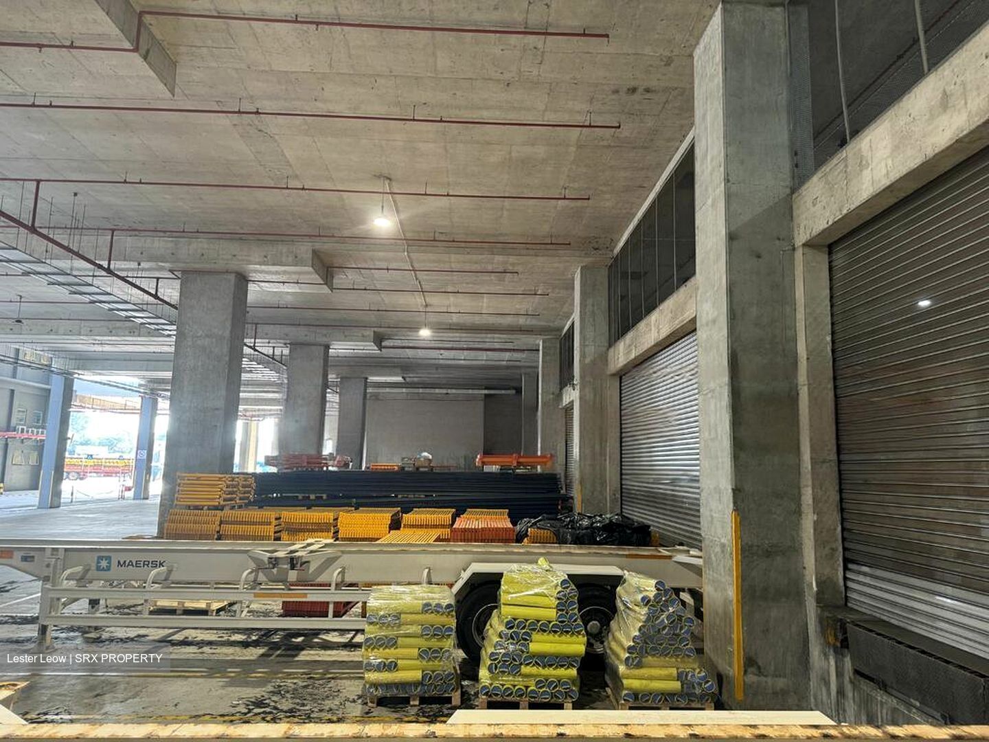 Gul Way (D22), Warehouse #466703351